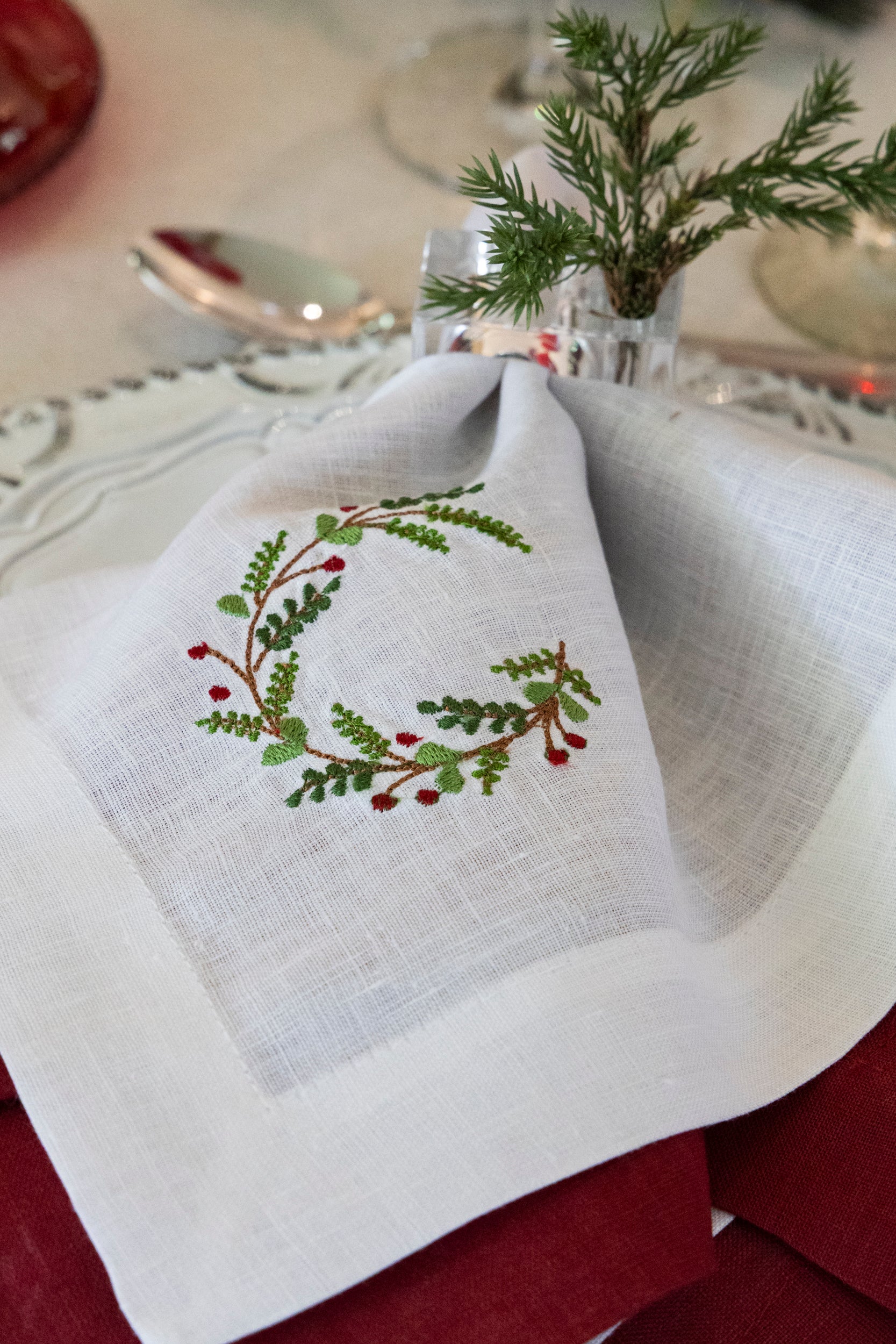 servilleta de lino bordado corona