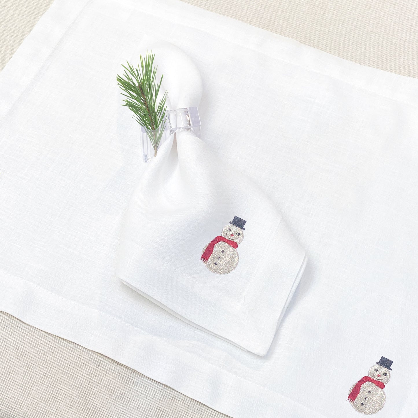 individual con servilleta de lino bordado snowman