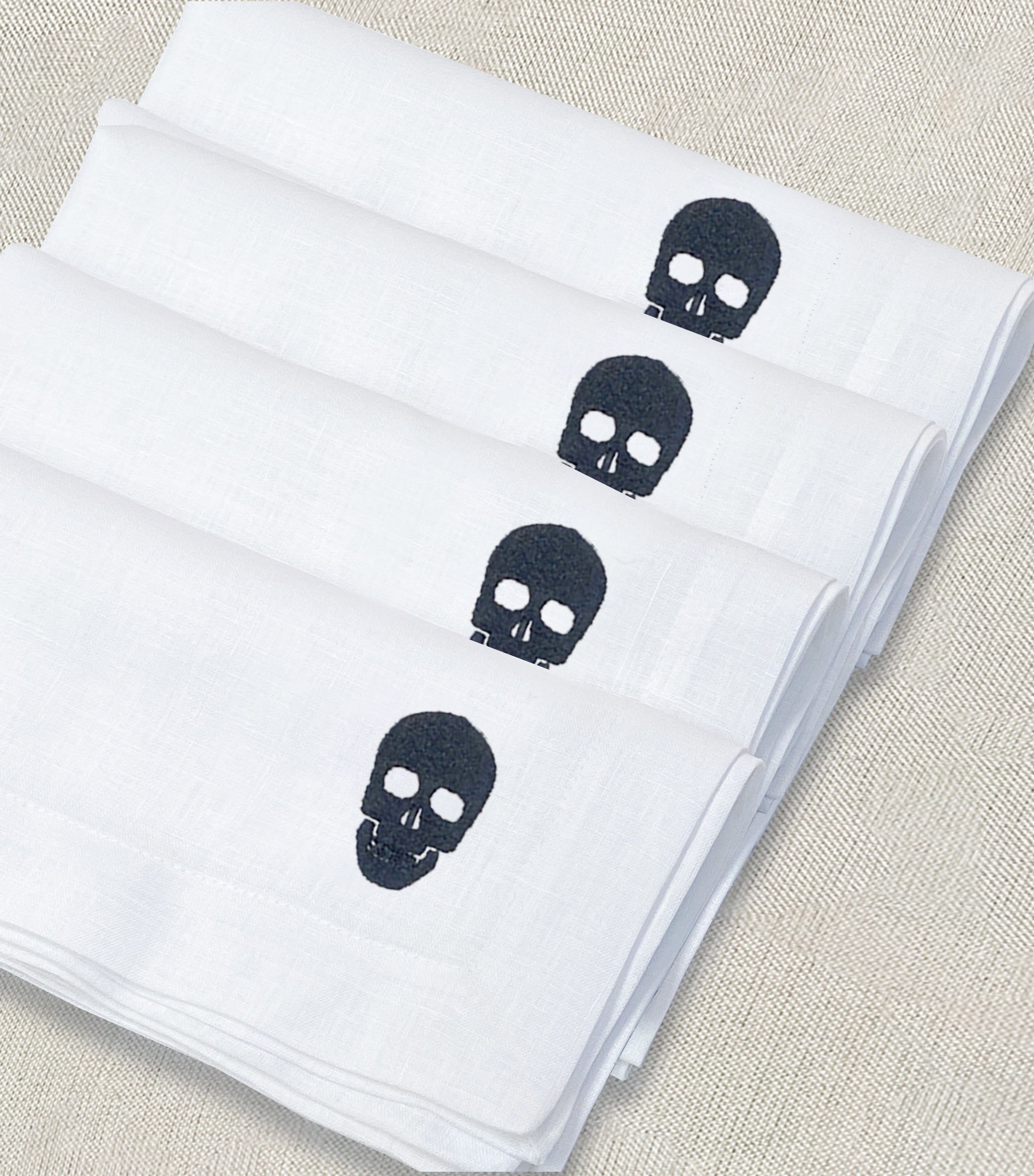 servilleta de lino bordado calaca - Barioles Casa