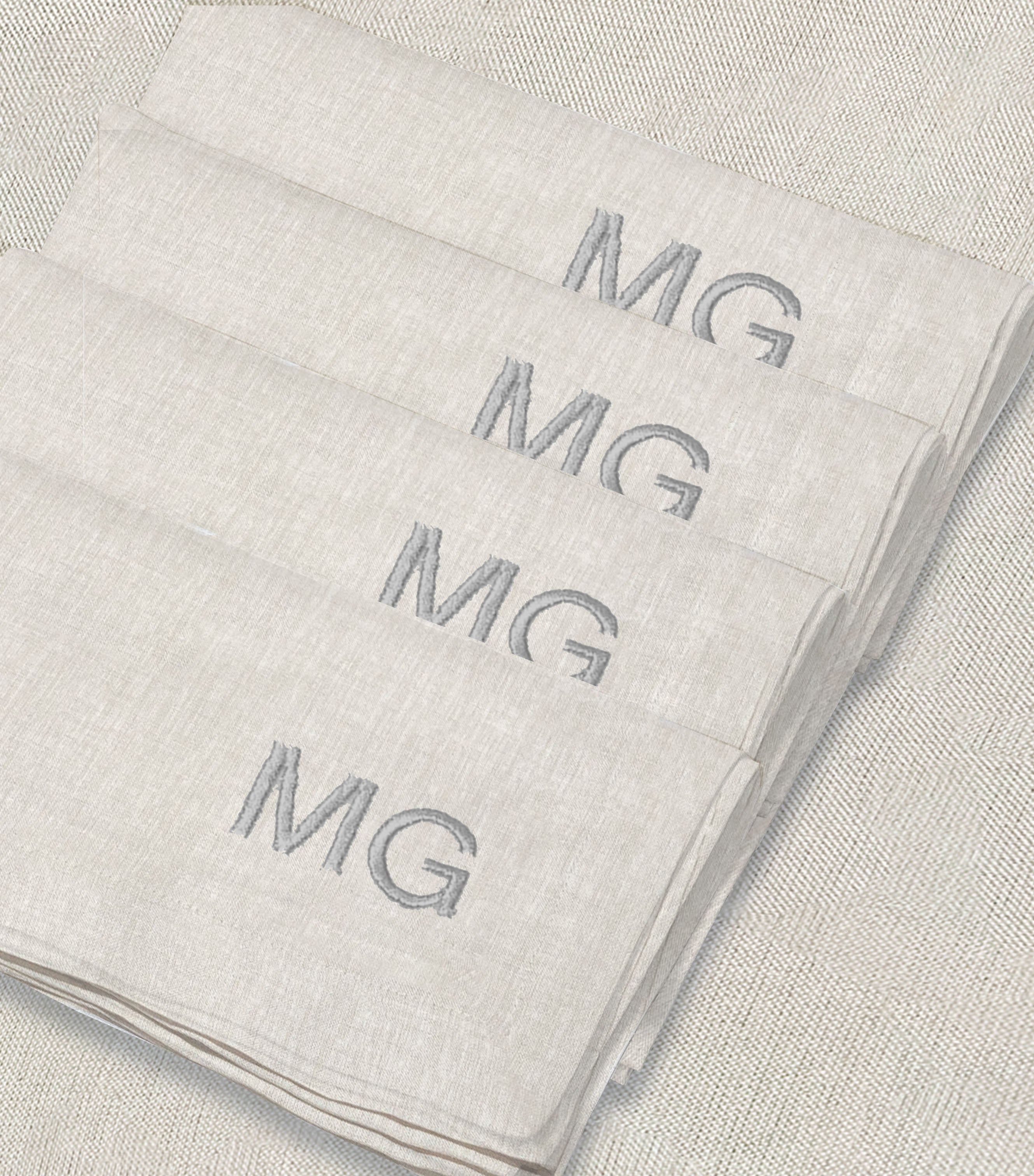 servilleta de lino arena bordado monograma recto - Barioles Casa