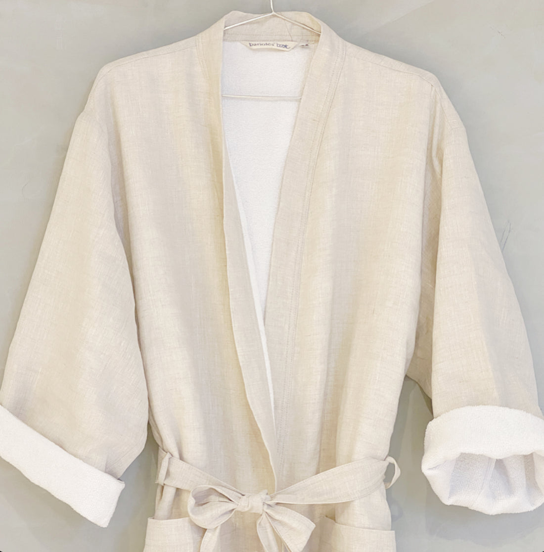 bata de lino con toalla tipo spa