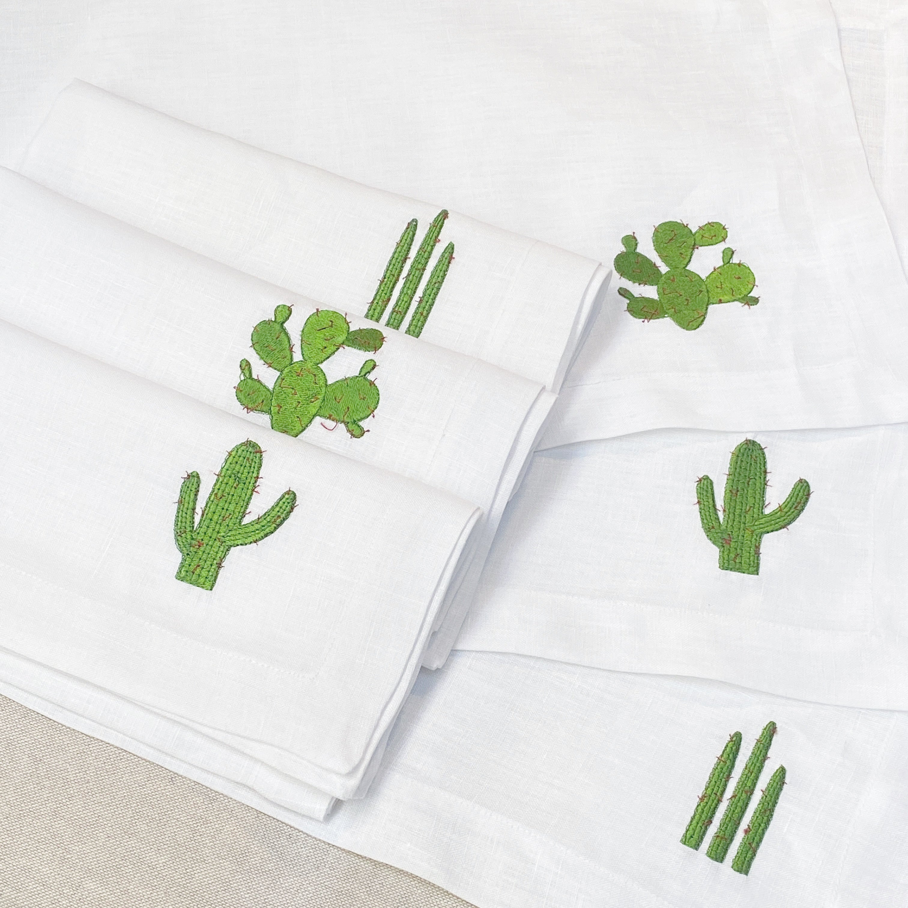 individual y servilleta de lino bordado nopales y cactus - Barioles Casa