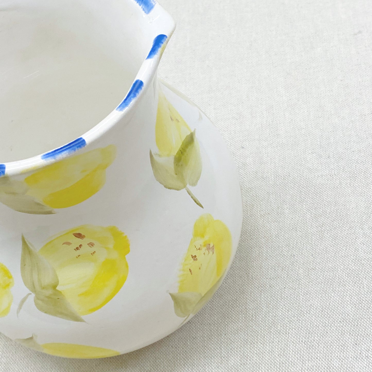 jarra chica de ceramica pintada · limones