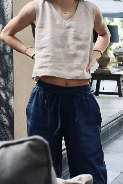 blusa corta de lino sin mangas