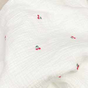 muselina swaddle bordada tiny cherries - Barioles Casa